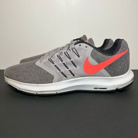 Womens NIKE Run Swift Grey Running Shoes / Size 9 - Picture 3 of 9